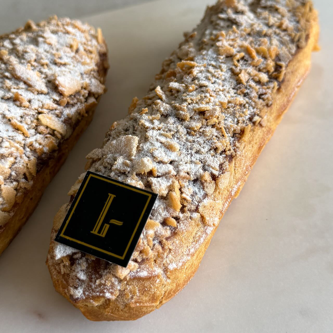 Hazelnut Éclair